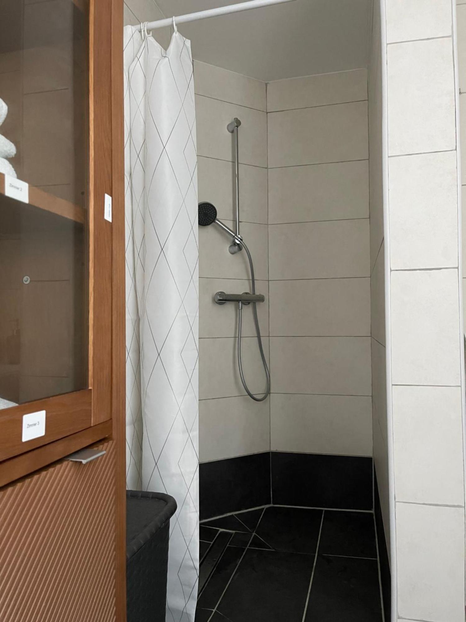 Bequemes Einzelzimmer Im Herzen Von Kassel Exteriér fotografie