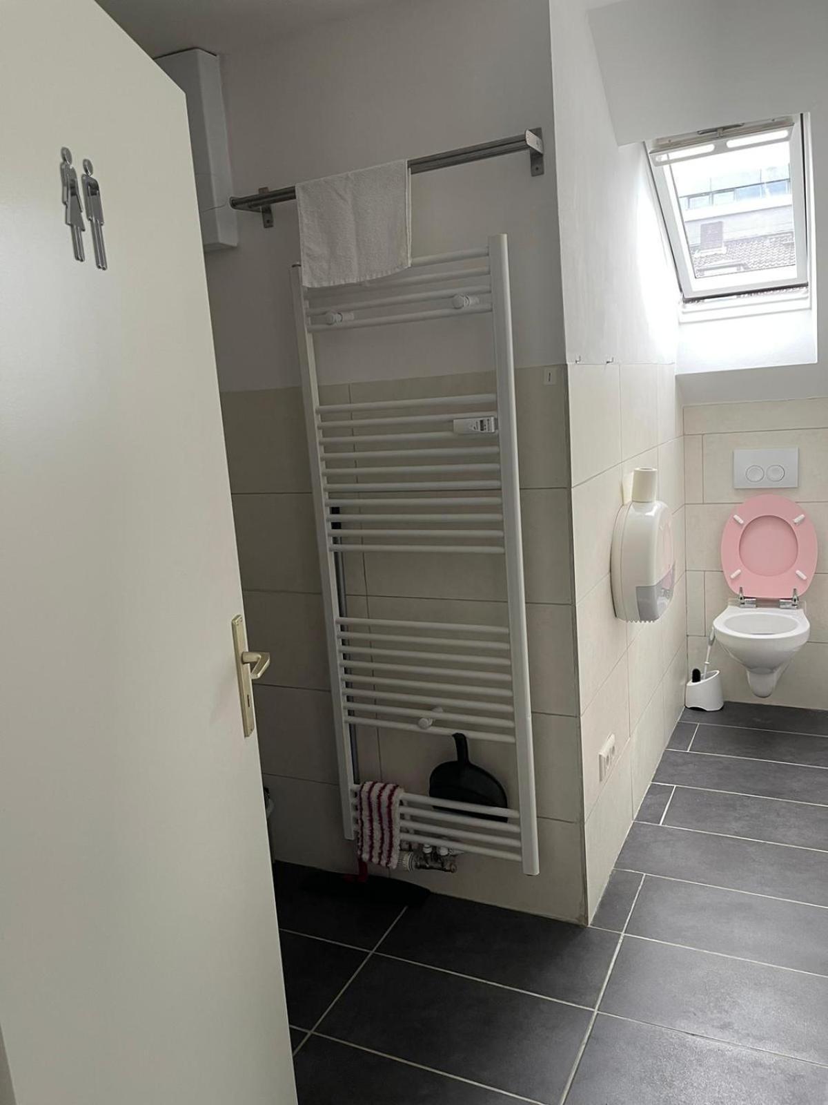 Bequemes Einzelzimmer Im Herzen Von Kassel Exteriér fotografie